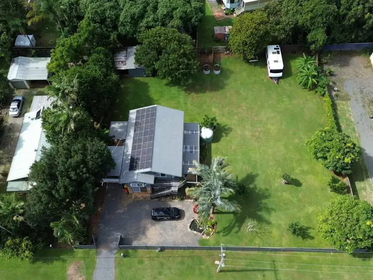 10 Citron Street, Macleay Island QLD 4184