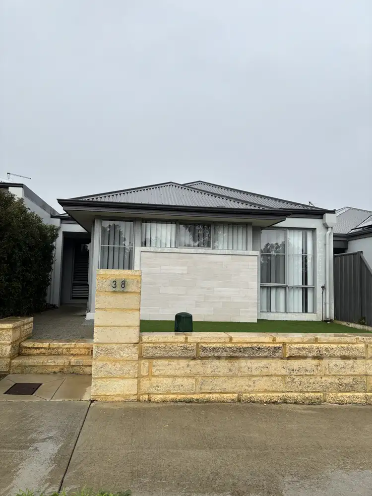 38 Greenside Dr, Yanchep WA 6035