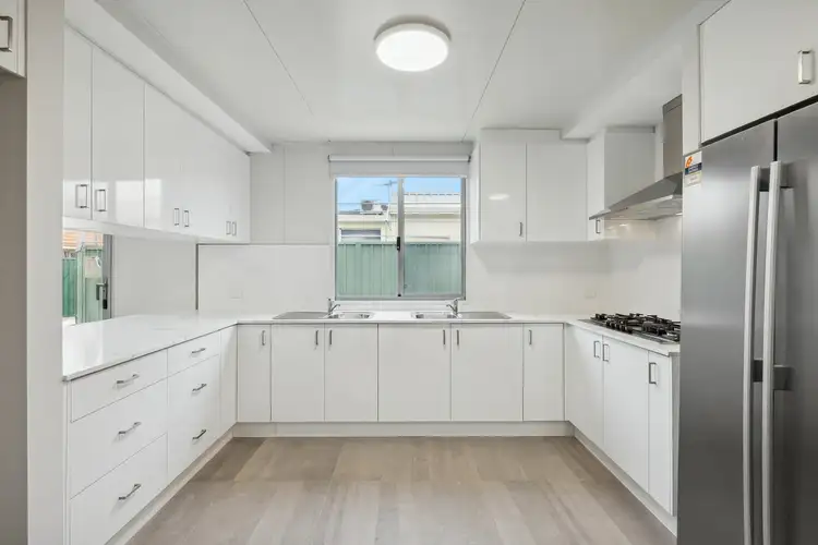 274 Fulham St, Cloverdale WA 6105