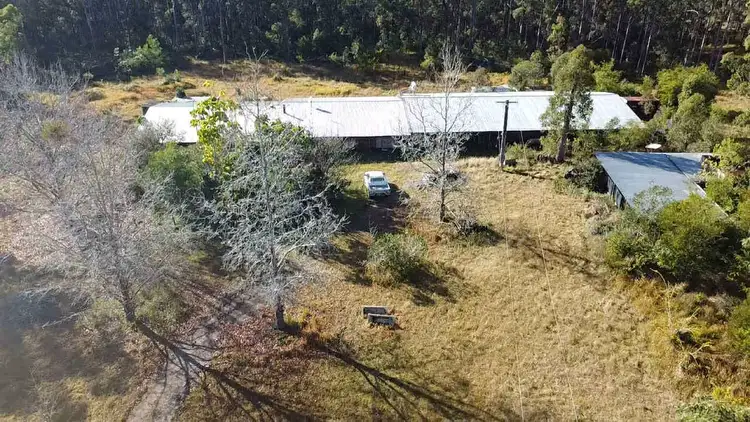 1065 Pipers Creek Rd