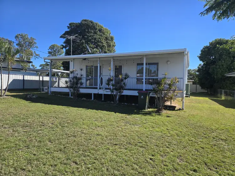 23 Dawson Hwy, Moura QLD 4718