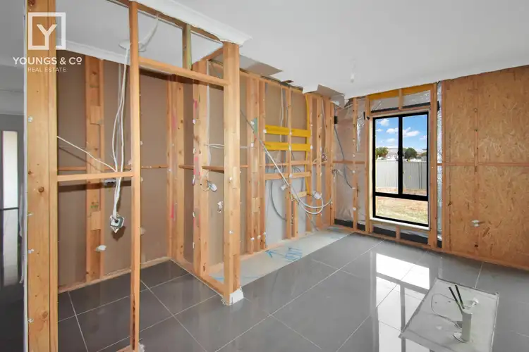 Fifth view of Homely house listing, 11 Henleydale Dr, Mooroopna VIC 3629