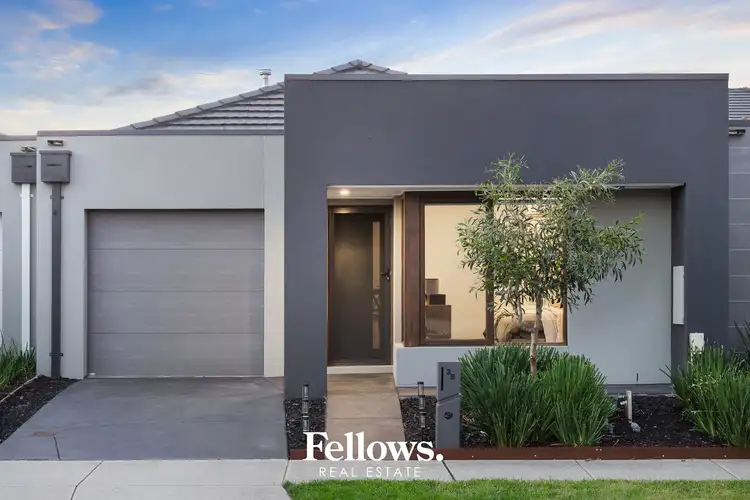 38 Kaduna Drive, Officer South VIC 3809