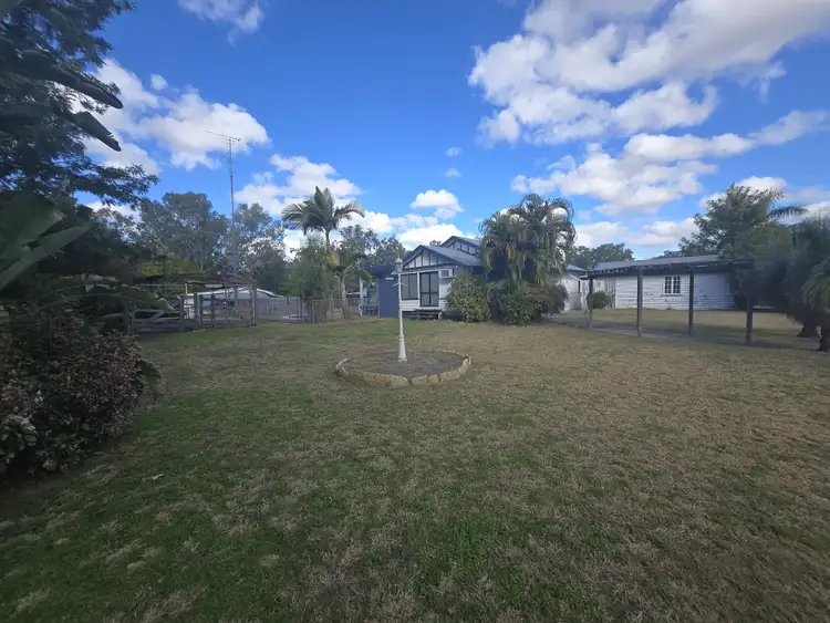 12-14 The Boulevarde, Theodore QLD 4719