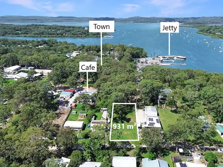 18 Cliff Terrace, Macleay Island QLD 4184