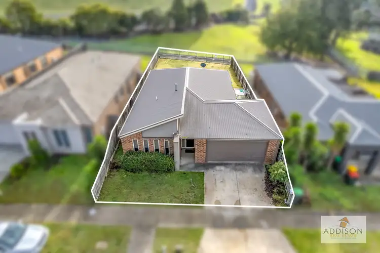 39 Mountain Grey Cct, Morwell VIC 3840
