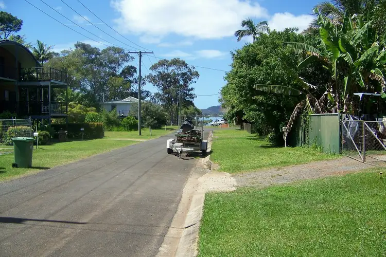 Sixth view of Homely house listing, 25 Paula Pde, Lamb Island QLD 4184
