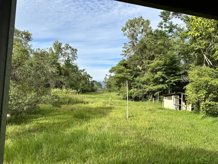 90 Bellenden Rd, Murrigal QLD 4854