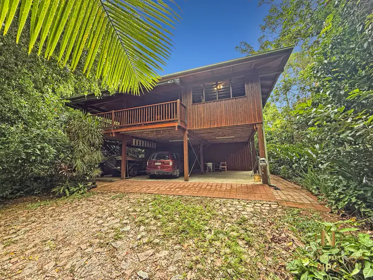 78 Cutten St, Bingil Bay QLD 4852