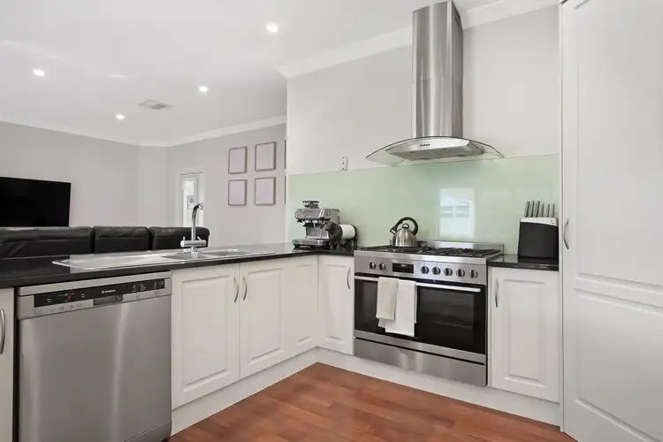 Fifth view of Homely house listing, 6 Miamba Cl, Penola SA 5277