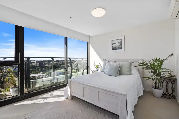 Second view of Homely unit listing, Unit 51110/37B Harbour Rd, Hamilton QLD 4007