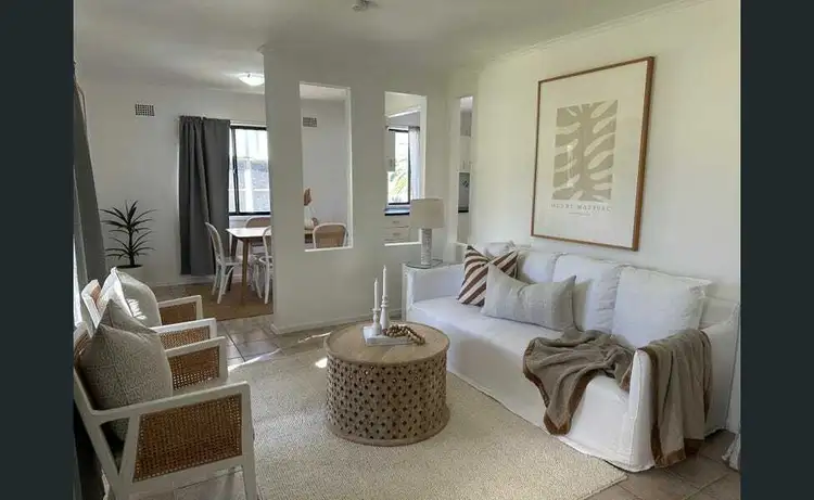 15 Rowley Ave, Mount Warrigal NSW 2528