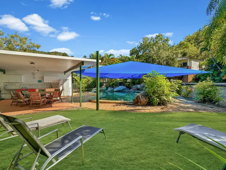 Second view of Homely house listing, Unit 8/7-9 Rheuben Tce, Arcadia QLD 4819