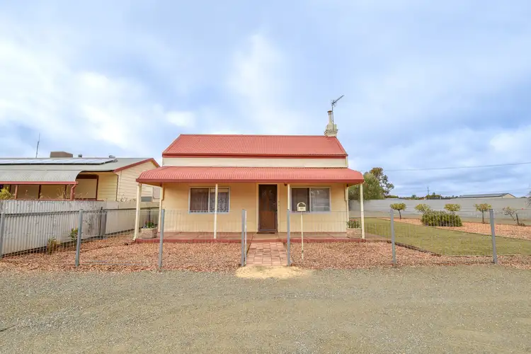 11 Boucaut Rd, Jamestown SA 5491