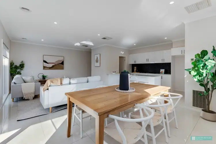 Second view of Homely house listing, 8 Benwerren Cl, Strathdale VIC 3550