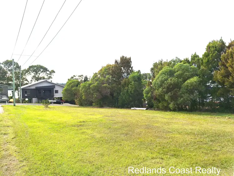 49 Timothy St, Macleay Island QLD 4184