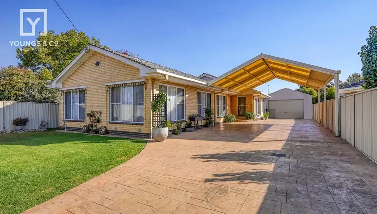 10 Gloucester Cres, Shepparton VIC 3630