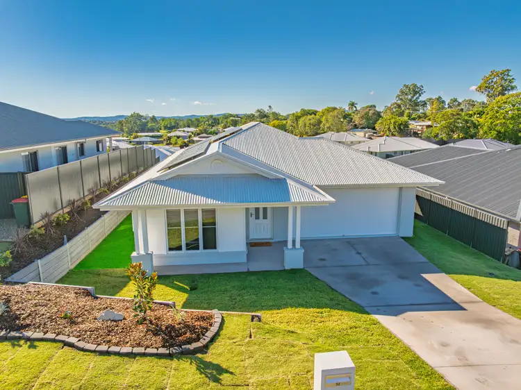 32 Brickfields Cres, Southside QLD 4570