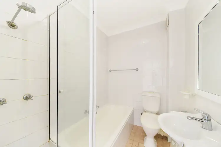 Fifth view of Homely apartment listing, 16/122 Raglan Street, Mosman NSW 2088