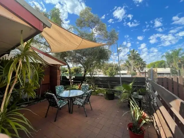 15/2 Barrett Drive, Desert Springs NT 870