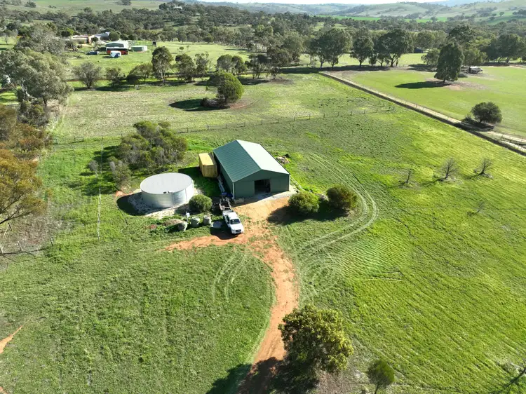 76 Boyagerring Rd, Dumbarton WA 6566
