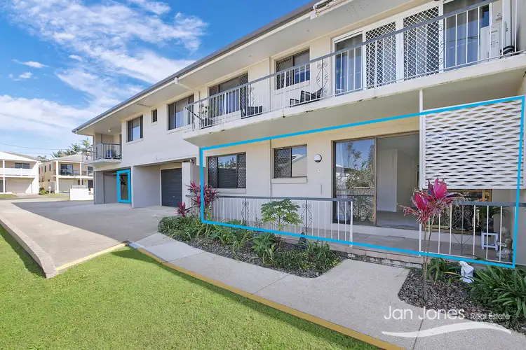 Unit 1/2 Osbourne St, Scarborough QLD 4020