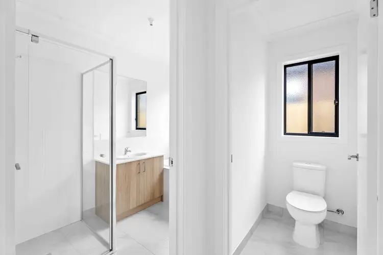 Seventh view of Homely house listing, 5 Caliche Place, Cranbourne East VIC 3977