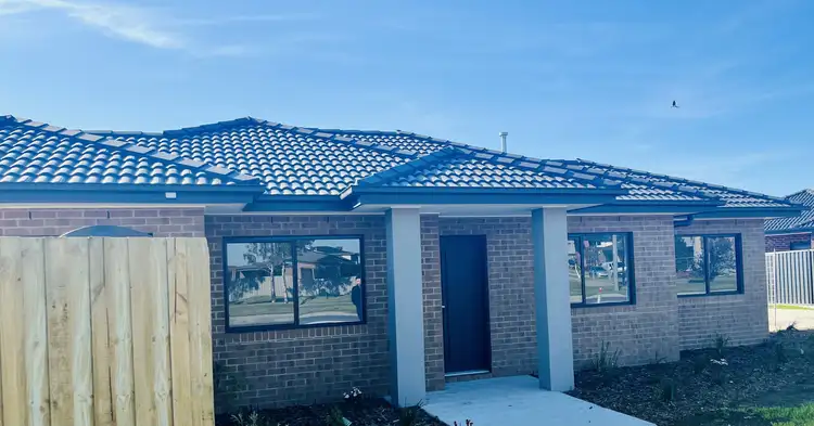 Seventh view of Homely house listing, 6 Caliche Place, Cranbourne East VIC 3977
