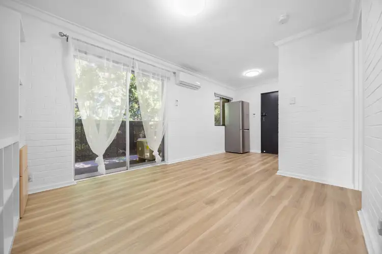Main view of Homely unit listing, 10/15 Currie Street, Jolimont WA 6014