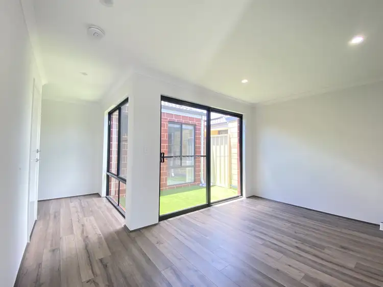Third view of Homely house listing, 8 Yellowstone Grove, Success WA 6164