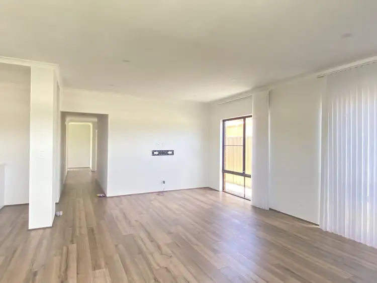 Fourth view of Homely house listing, 8 Yellowstone Grove, Success WA 6164