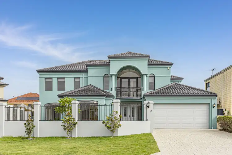 19 Pownall Gardens, Churchlands WA 6018