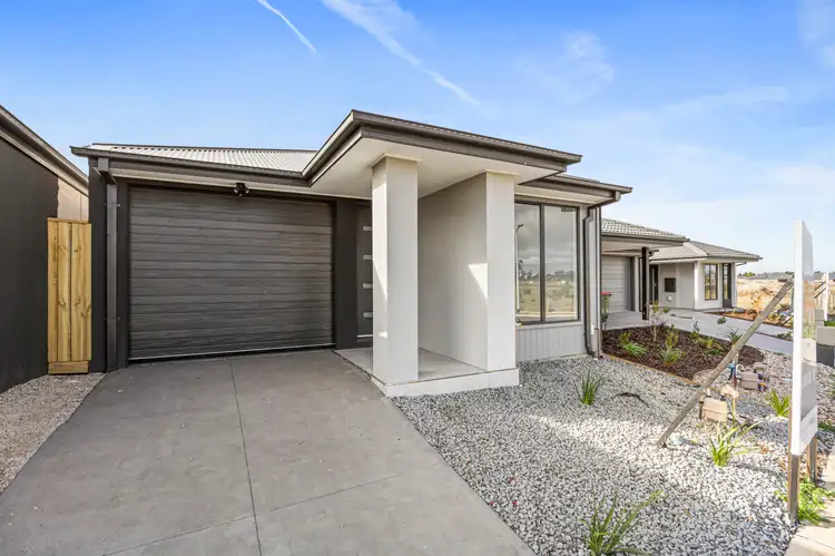 40 Woonan Drive, Wyndham Vale VIC 3024