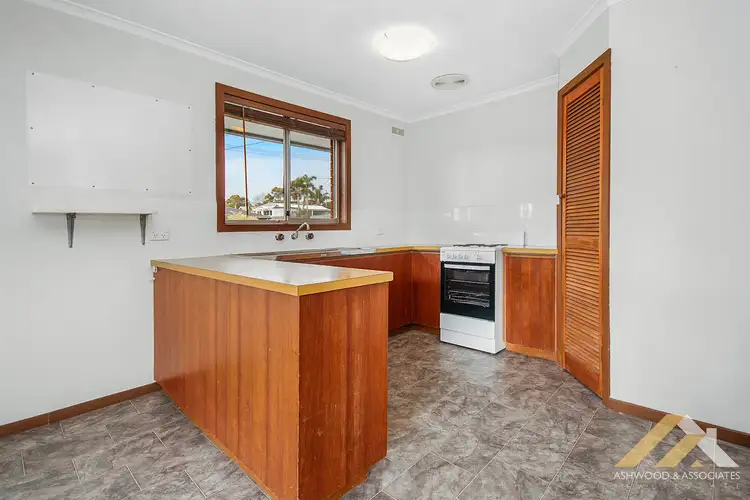 Fifth view of Homely house listing, Unit 1/70 Ballantine St, Bairnsdale VIC 3875
