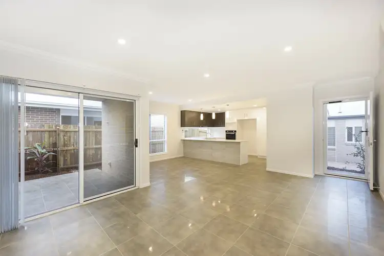 Fifth view of Homely unit listing, Unit 2/13 Beelbee St, Harristown QLD 4350
