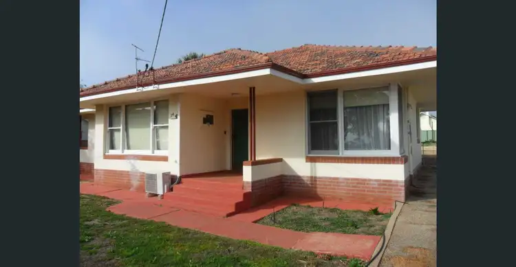 14 Lundy Ave, Cunderdin WA 6407