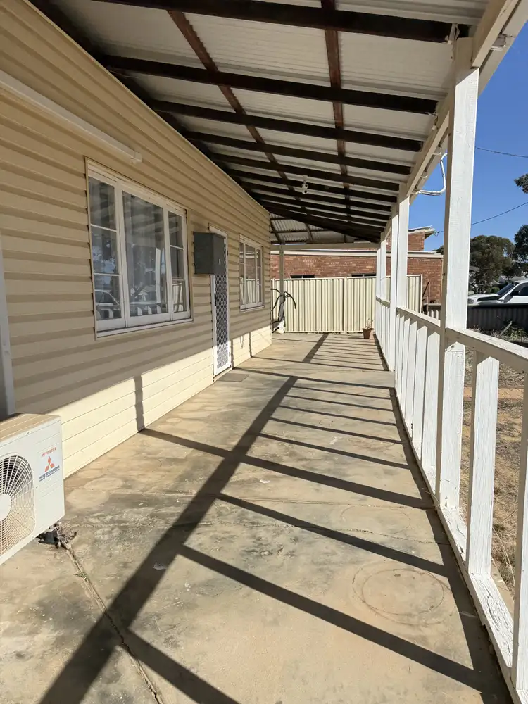 37 Growden St, Merredin WA 6415