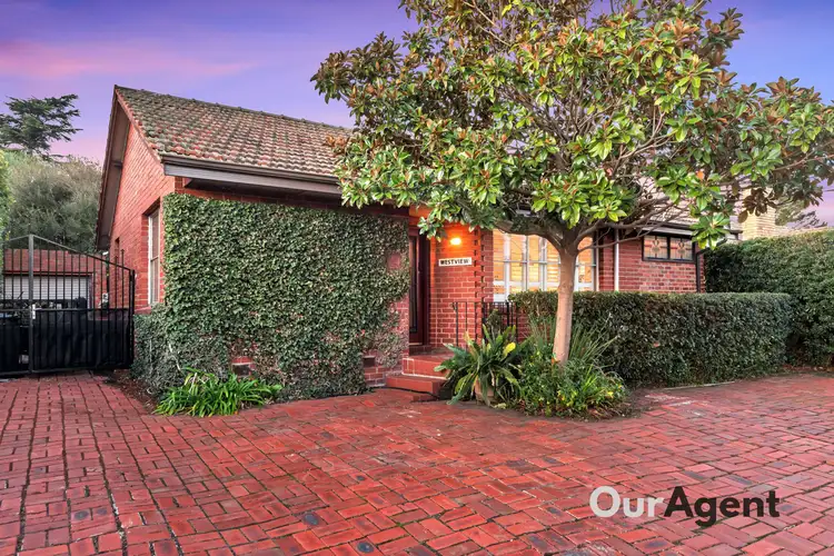 24 Fidge Ct, Jacana VIC 3047