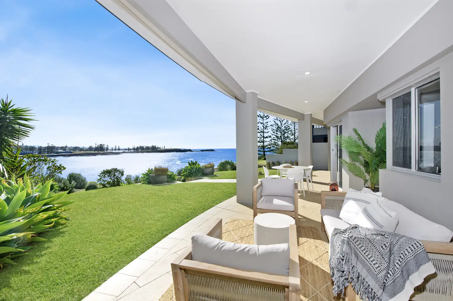 Main view of Homely unit listing, 2/7 Gwinganna Avenue, Kiama NSW 2533