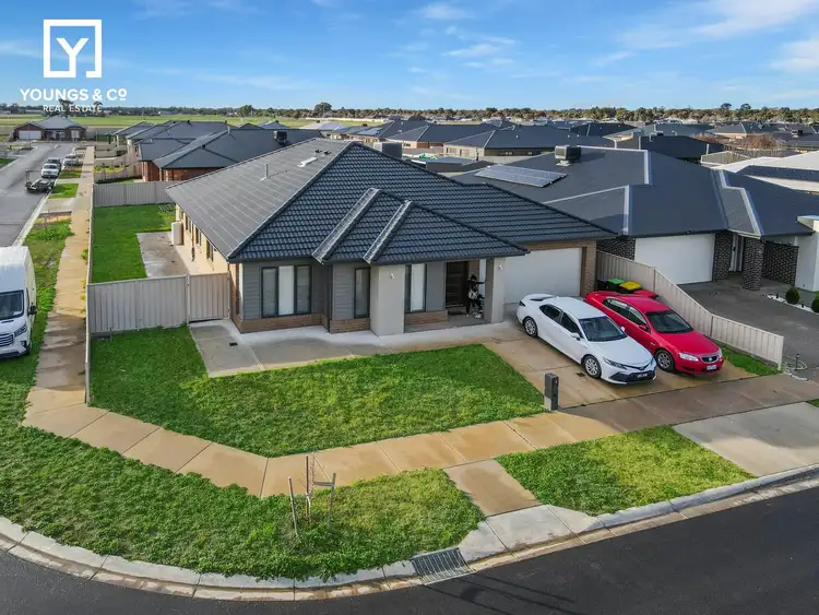 8 Weyba Ave, Kialla VIC 3631