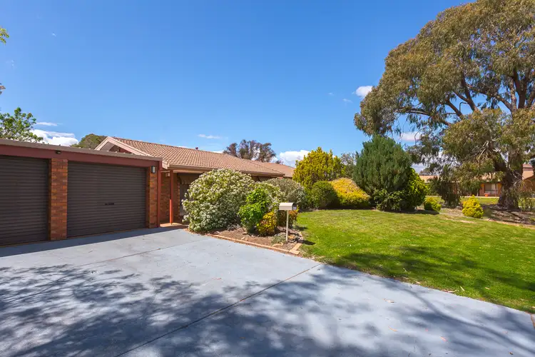 61 Summerville Cres, Florey ACT 2615