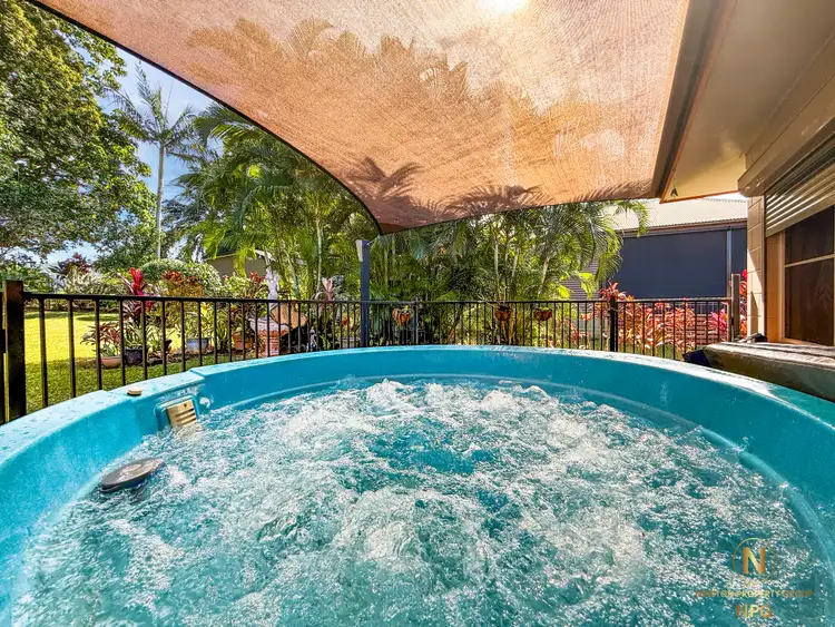 18 Kent Cl, Mission Beach QLD 4852