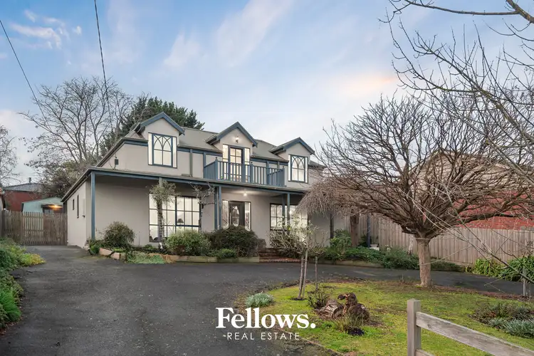 8 May Court, Garfield VIC 3814