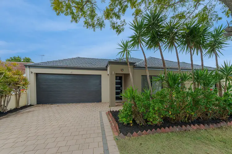 4A Ungaroo Road, Westminster WA 6061