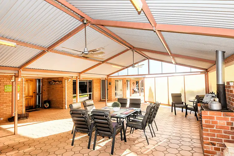 Fifth view of Homely house listing, 3 Bruce Ct, Corowa NSW 2646