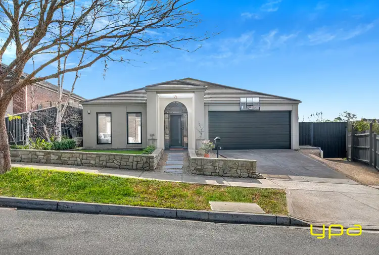 Main view of Homely house listing, 6 Beacon Pl, Doreen VIC 3754