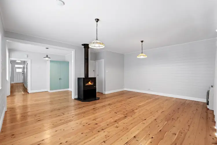 Second view of Homely house listing, Unit 1/10 Leichhardt St, Katoomba NSW 2780