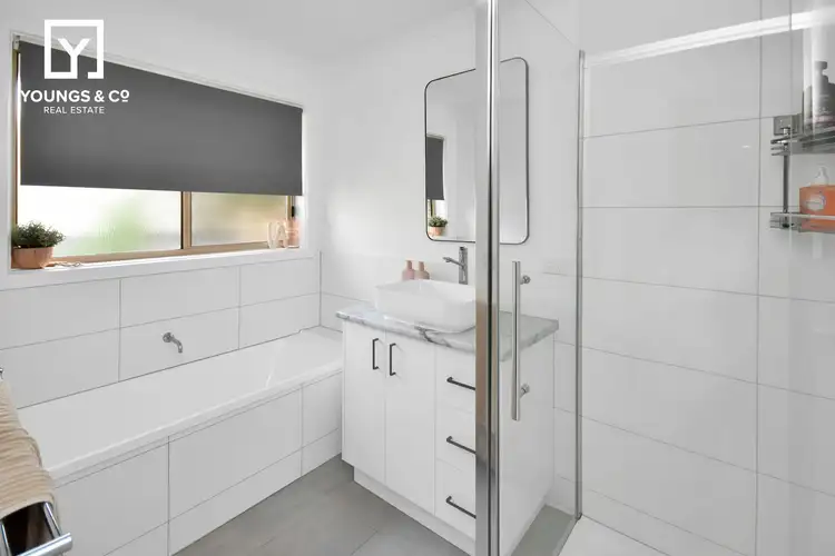 Sixth view of Homely unit listing, Unit 1/17 Mccubbin Dr, Shepparton VIC 3630