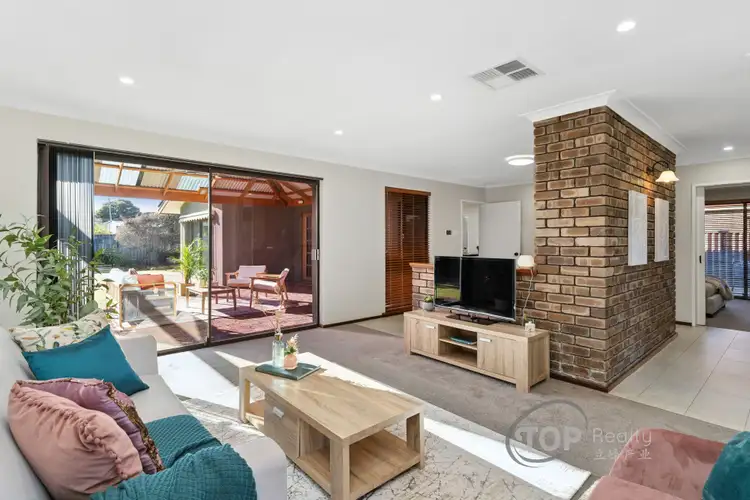 Second view of Homely house listing, 4 Balboa Row, Willetton WA 6155