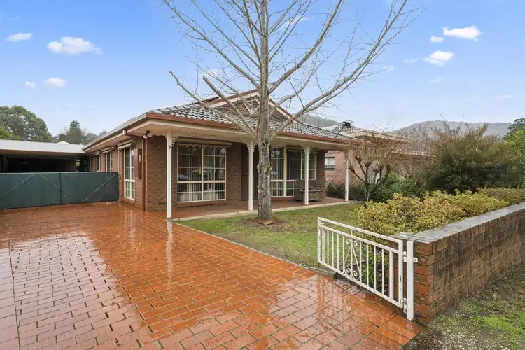 3 Elgin St